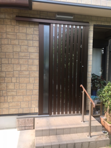 【橋本インター店】玄関ドアを引戸に取り換えてきました！！